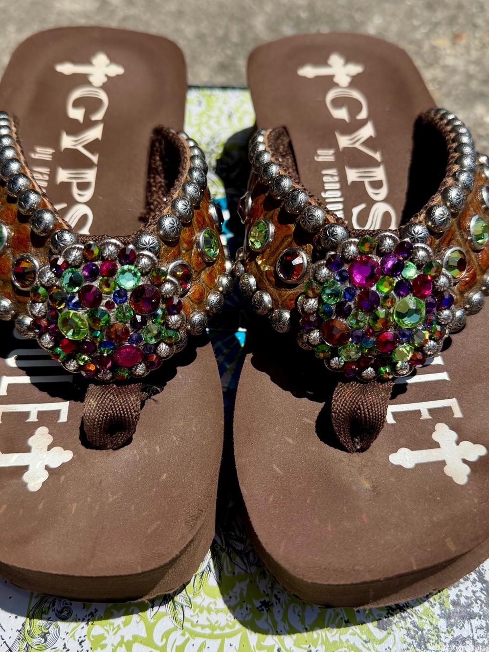 Vintage Gypsy Soule Brown Croc/Swavorski Crystal Rhinestone Flip Flops Sz 6